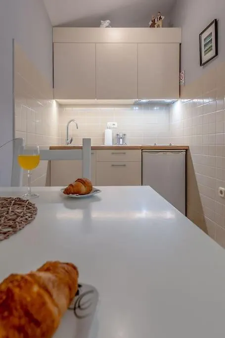 Apartment Lovely Guest House Veli Vrh Pula
