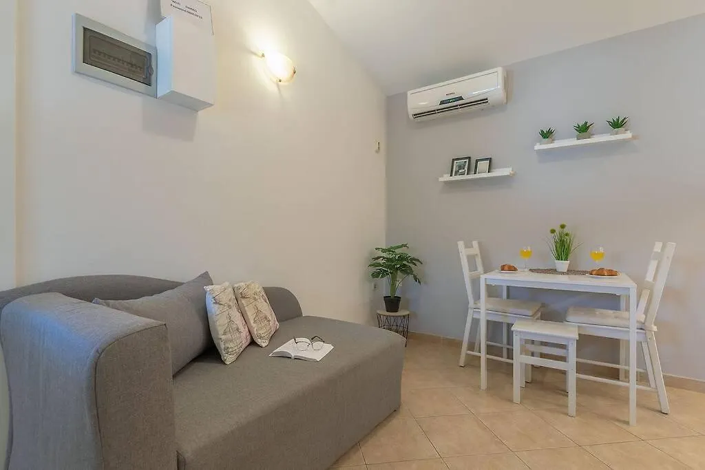 Lovely Guest House Veli Vrh Pula