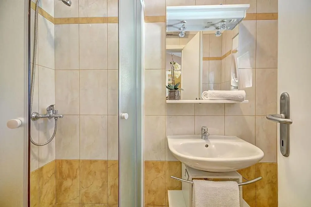 Lovely Guest House Veli Vrh Pula Apartment